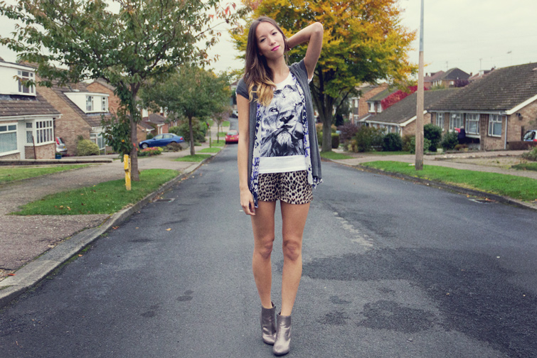 Animal print shorts outfit